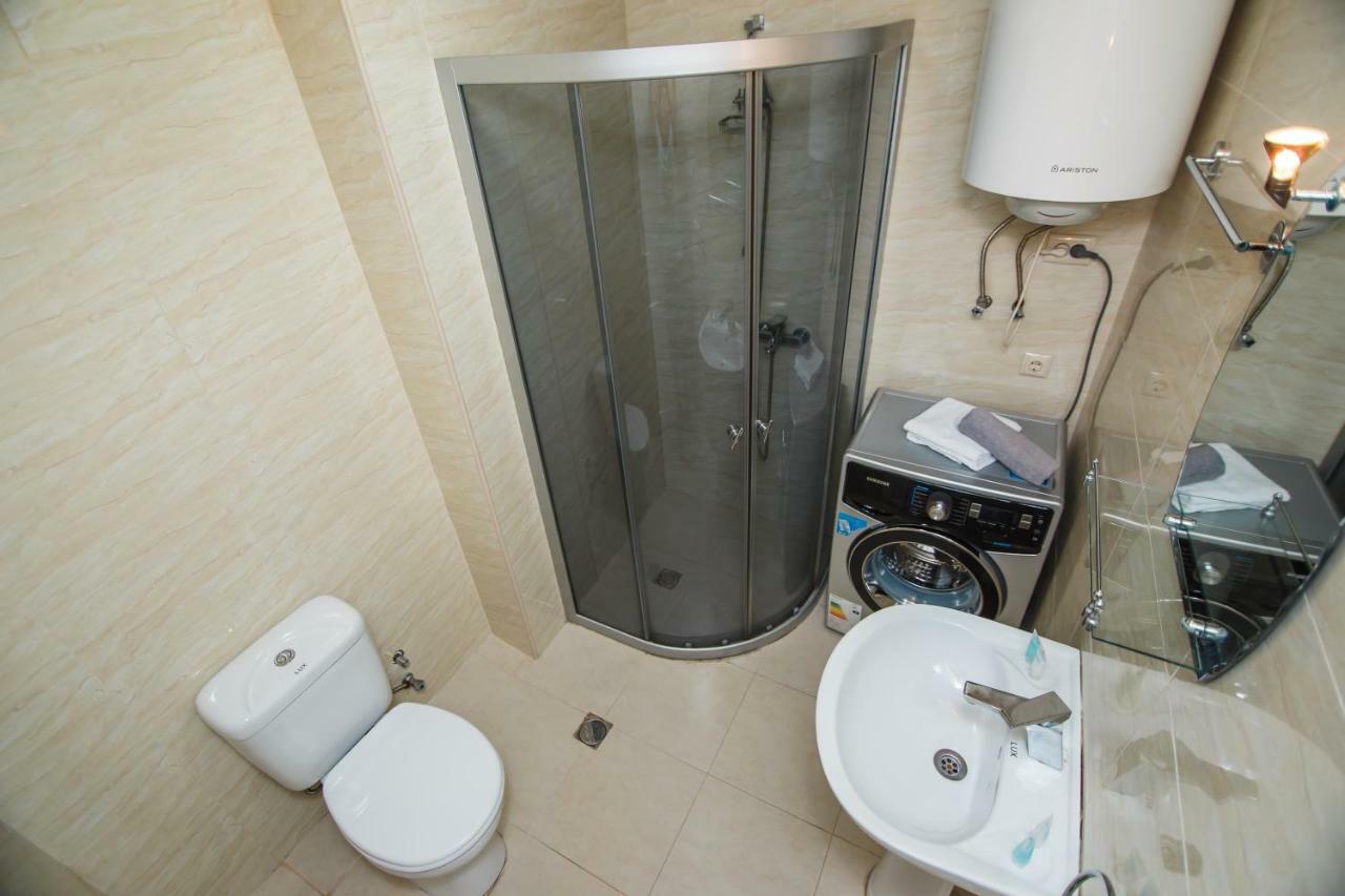 Sea Towers Lux 17-05 Appartement Batoemi Buitenkant foto